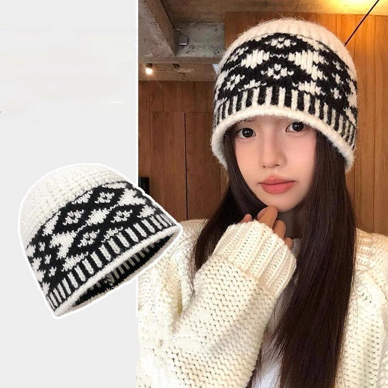 Vintage Jacquard Knitted Beanie Cap For Women Embroidered Wool Blend Beanie Cap Unisex Bucket Hats