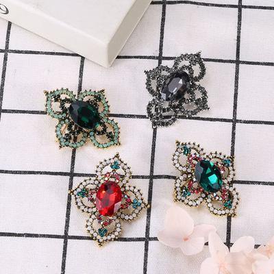 Fashionable And Exquisite High -Grade Alloy Rhinestone Brooch ,High -End Celebrity Clothing Accessories Pin