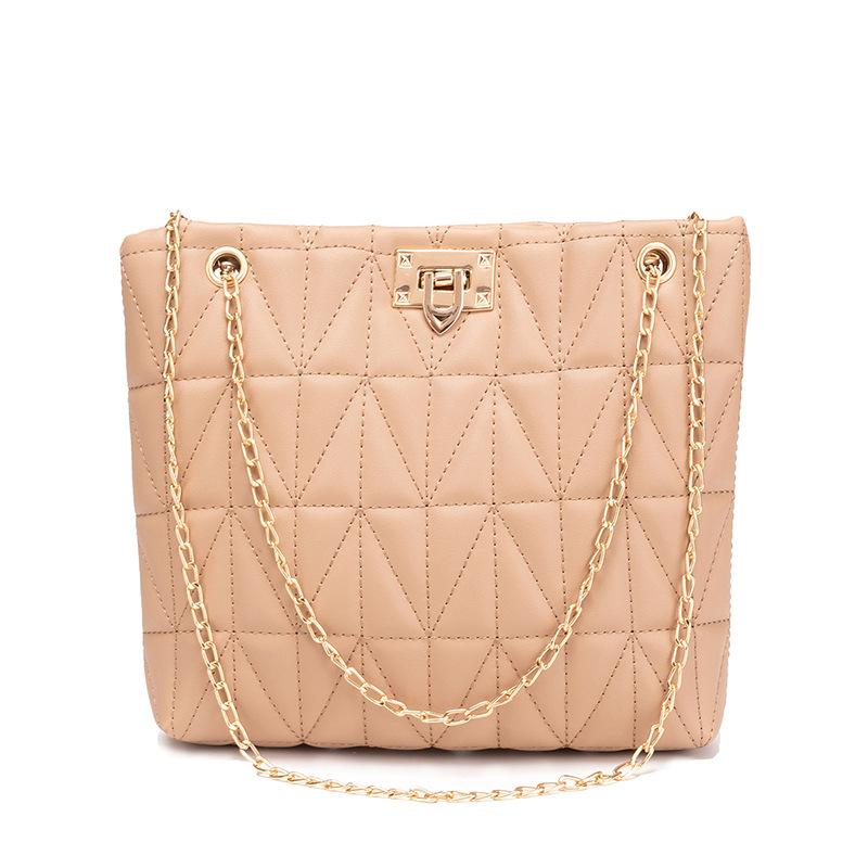Casual chain bag  personalized new niche design solid color shoulder messenger bag premium texture bucket bag women