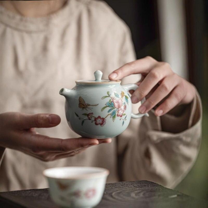 Retro Ceramic Teapot, with Filter Holes, Puer Tea Pot, Chinese Traditional Teaware, Archaistic, Small, Household Drinkware