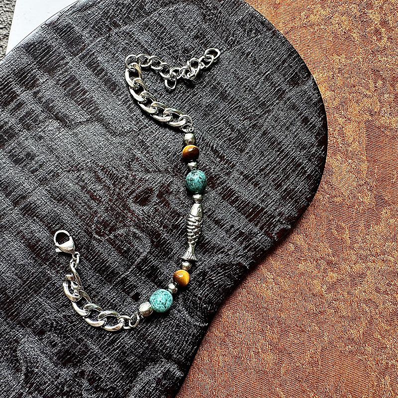 Gaga Autumn Silver Fish Bracelet: Retro Chinese Tide Design