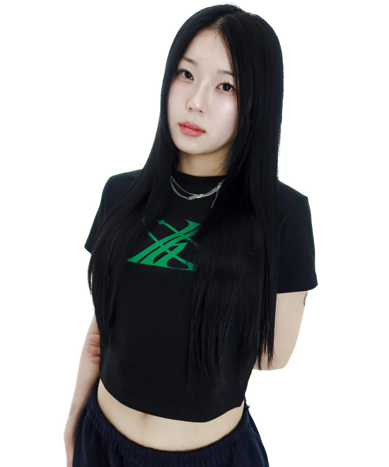 Just Haeng Big Newtro Green Logo Black Crop Top Free