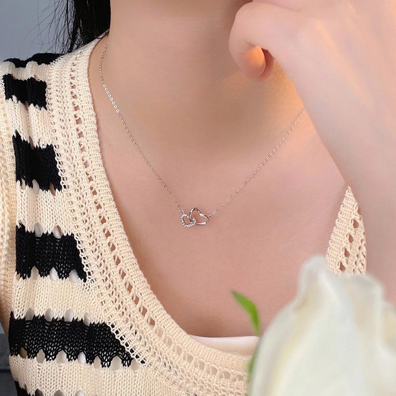 Simple Love Chain Necklace with Buckle, Women's Light Luxury, High Grade, Sweet Temperament, and Collar Chain