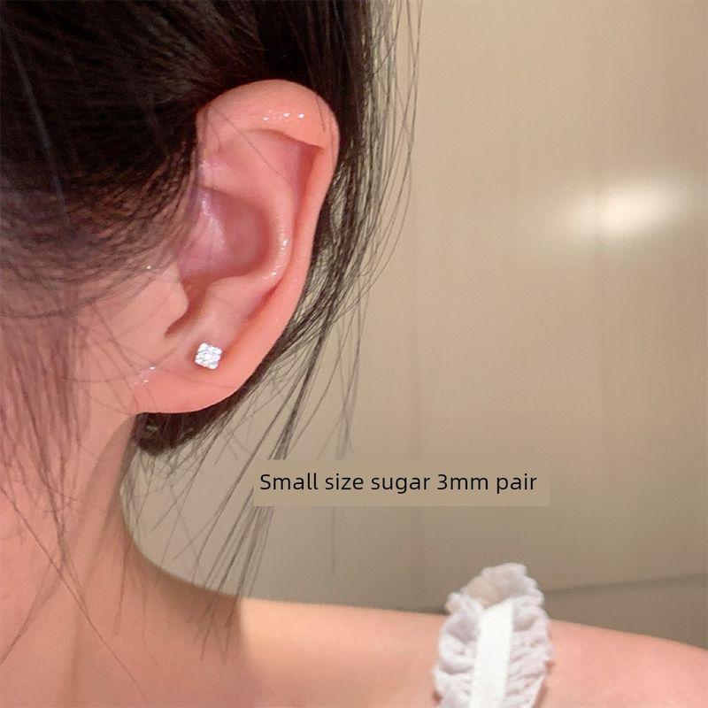 

Accessible Luxury Whole Body 925 Silver Small Sugar Cube Female Stud Earrings Body S925 Silver-small size Sugar 3mm Pair
