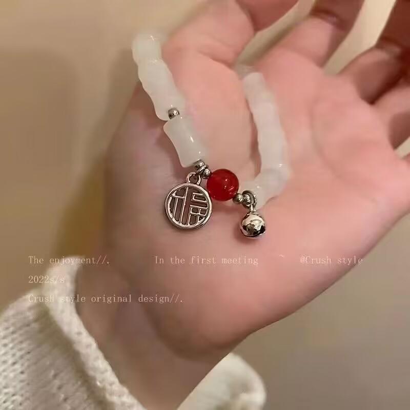 2025 Jadeite Green Jade Rabbit Bracelet: High-End Chinese Style, Year of the Snake, Elegant Women's Niche Beaded Design