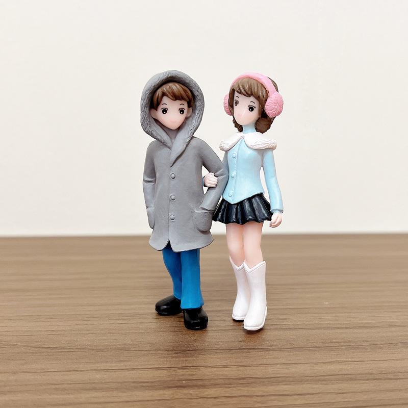 PVC Handle Couple Figurine Doll - Girls Style Micro Landscape Ornament