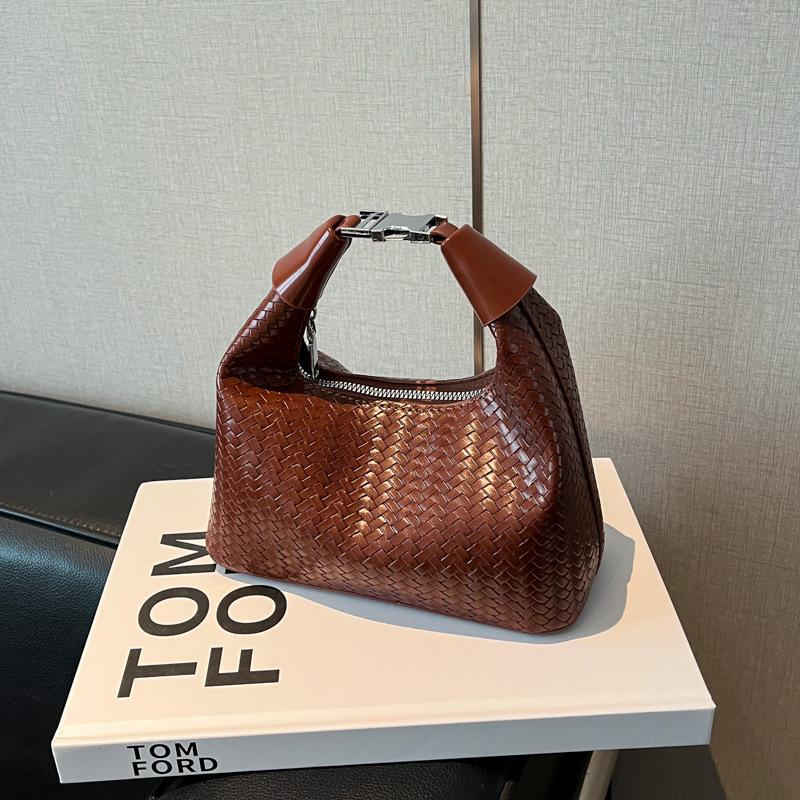 Premium Sense Woven Pattern Handbag Women's New Fashion Versatile Shoulder Messenger Bag Niche Dumpling Bag
