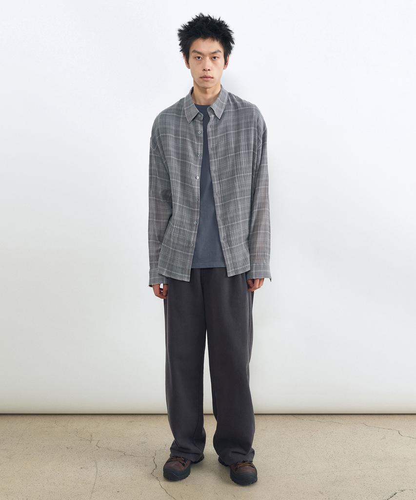 INSILENCE Damaged Tuck Sweatpants Charcoal
