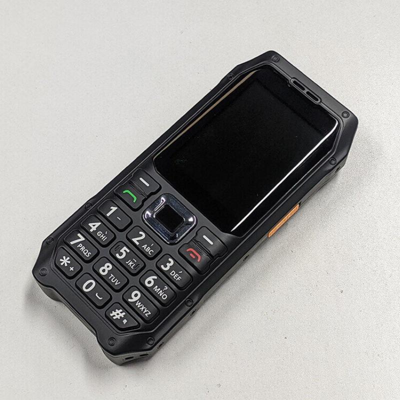Soyes K80 GSM 2G Mobilní telefon 2,4palcový HD displej Dual SIM MP3 FM Vibrace 1800mAh SOS Svítilna Budík Tlačítkový telefon pro seniory