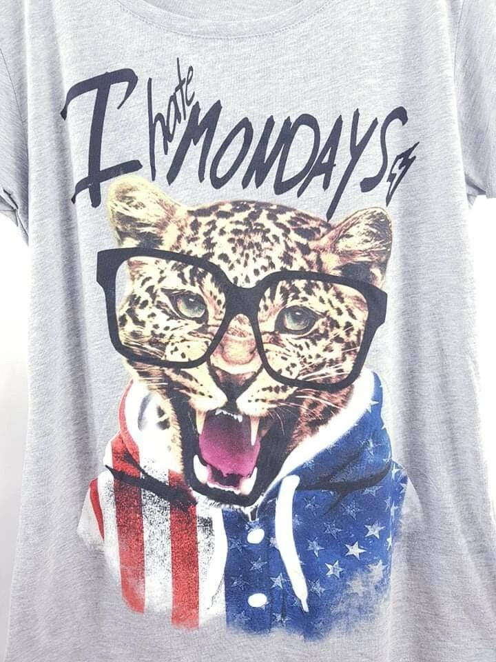 I Hate Mondays - Unisex T shirt Grey Mouse Design Size S/M M