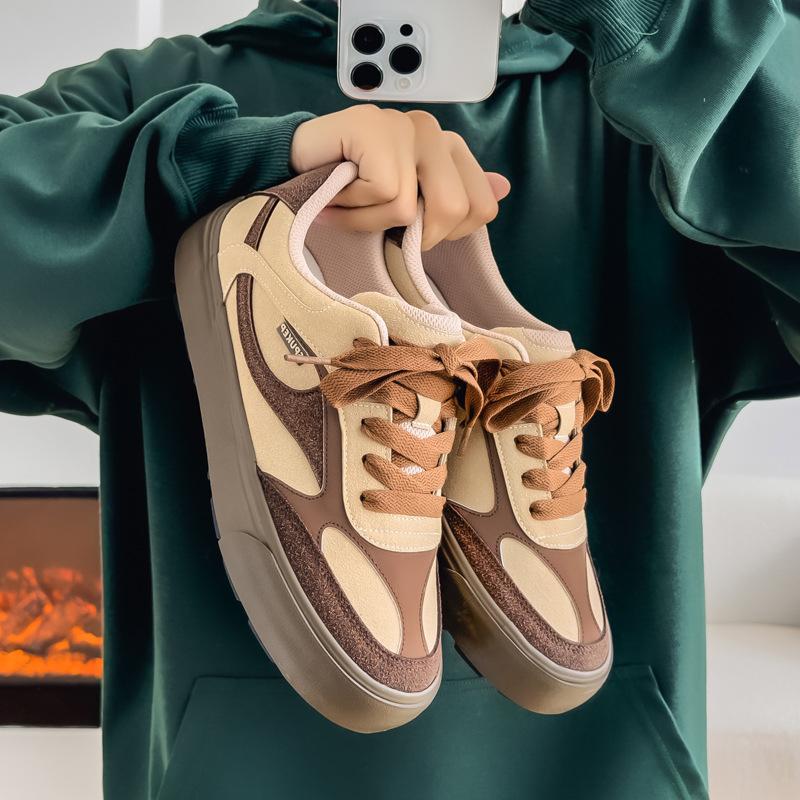 

Men s Casual Board Shoes 2026 Spring Autumn New Trend Lace Up Outdoor Non Slip Sneakers Fashion Vintage Comfortable Flat Shoes 39 коричневий