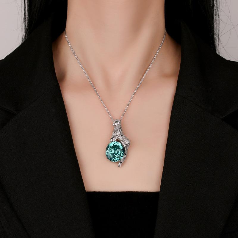 WNFU Women's Pendant Necklace, Paraiba Green, Copper