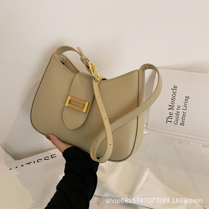 Bag Women's 2025 New Niche Design High-end Texture Fashion Winter Baguette Bag Large Capacity One-shoulder Underarm Bag