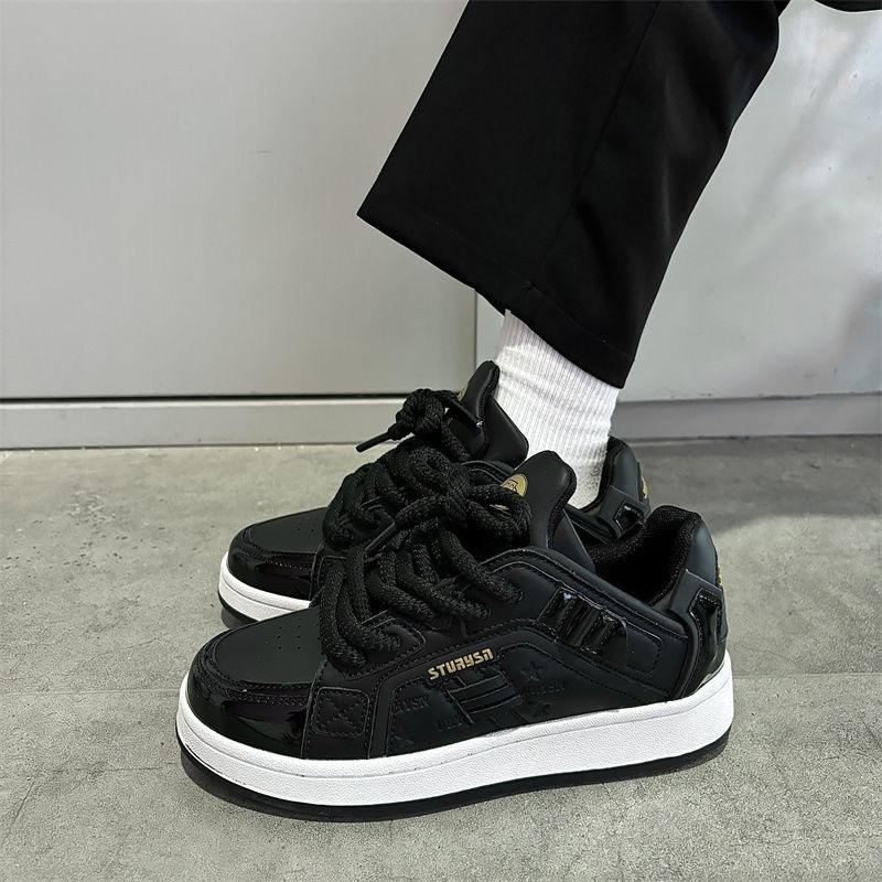 Korean Version of Niche Trend Design Student Casual Board Shoes Women's Spring and Autumn New Versatile Street Shot Lightweight Bread Shoes