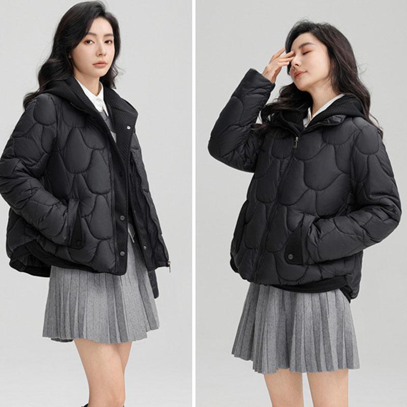 Veste d'hiver tendance ample en coton rembourrée de duvet pour femme à capuche confortable fausse deux pièces manteau bouffant élégant polyvalent vêtement d'extérieur