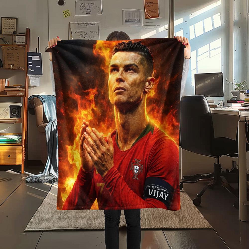 1PC CR7 Patterned Flannel Blanket Suitable For All Seasons for Home Decor Warmth and Comfort Gifts Holiday Present