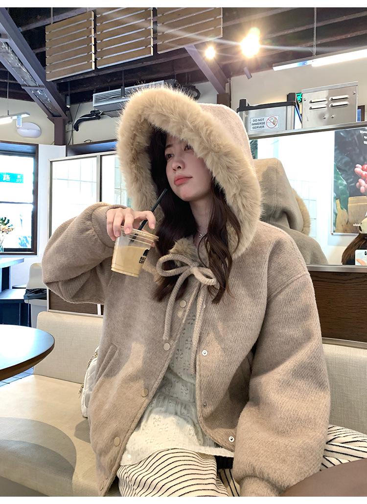

Women s High-End Woolen Coat with Fur Collar, Bow Tie Strap, and Hood Extra Large