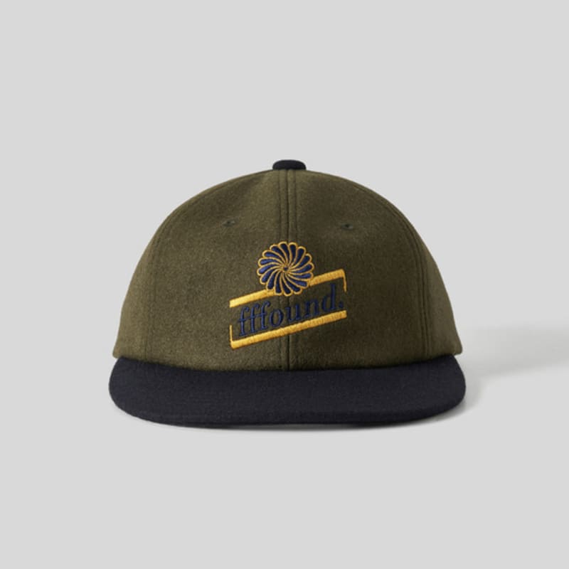 

человек и кот FFFOUND ШЕРСТЯНАЯ КЕПКА С ПЛОСКИМ КОЗЫРЬКОМ_ТЕМНО-СИНИЙ NAVY