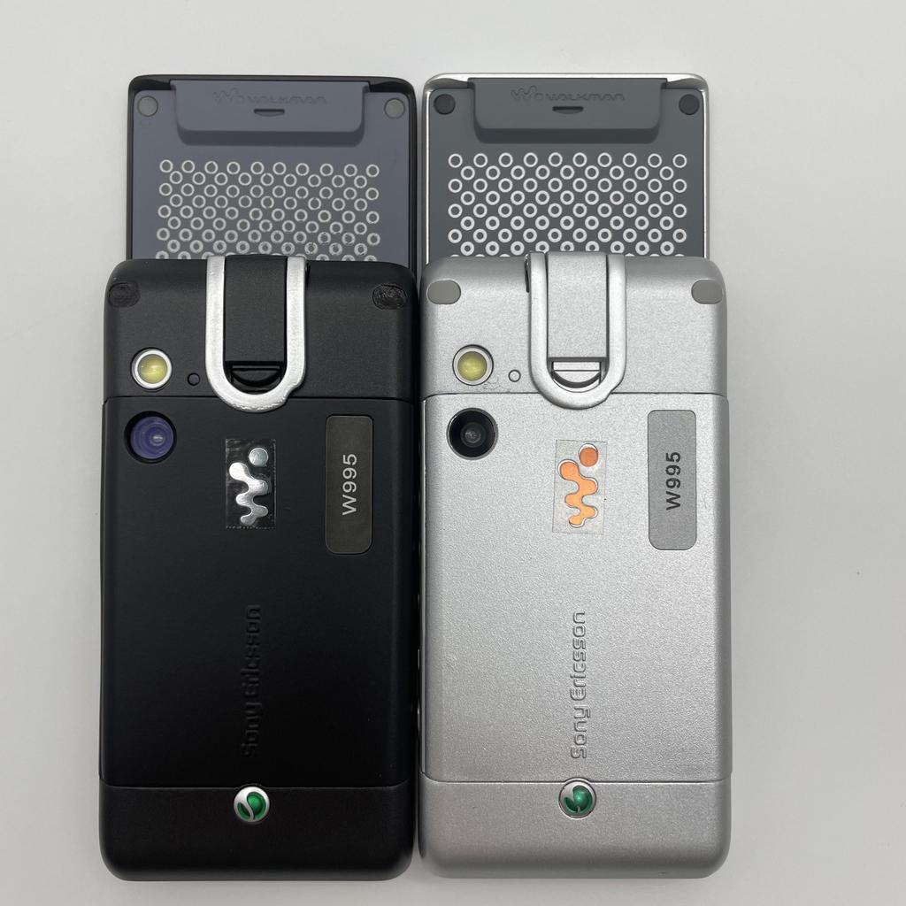 Repasovaný originální mobilní telefon Sony Ericsson W995 GMS 3G s 1 SIM