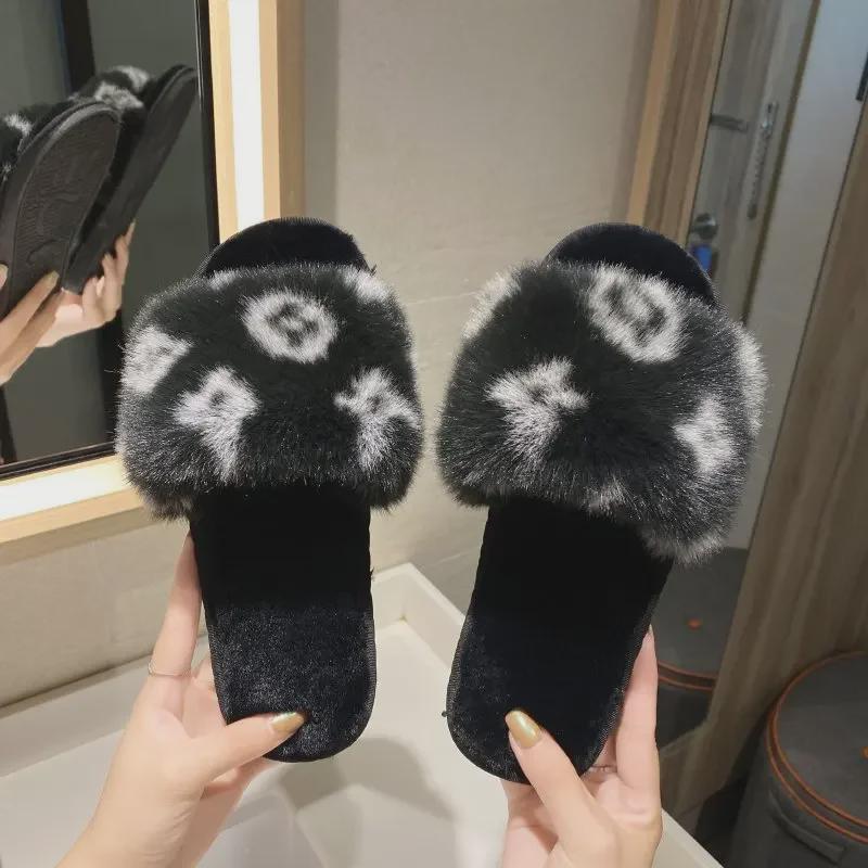 Autumn/Winter Women's Fur & Cotton Suede Slippers - Cross-Color Flat Home Wear.