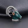 Jewelry Retro and Old Sheep's Head Brooch Anti-light Fixed Pin Clothing Accessories Autumn and Winter Coat Corsage