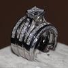 A stylish, luxurious, and dazzling engagement and wedding ring set for couples is suitable for daily wear, parties, birthdays, Valentine's Day,