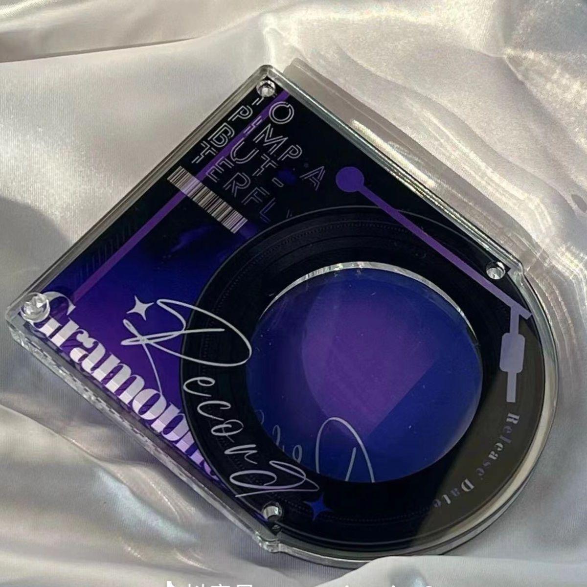 

Oval Badge Display Stand for Handmade Book, Song Record, and Idol Merchandise. 58mm (Priority Shipping)