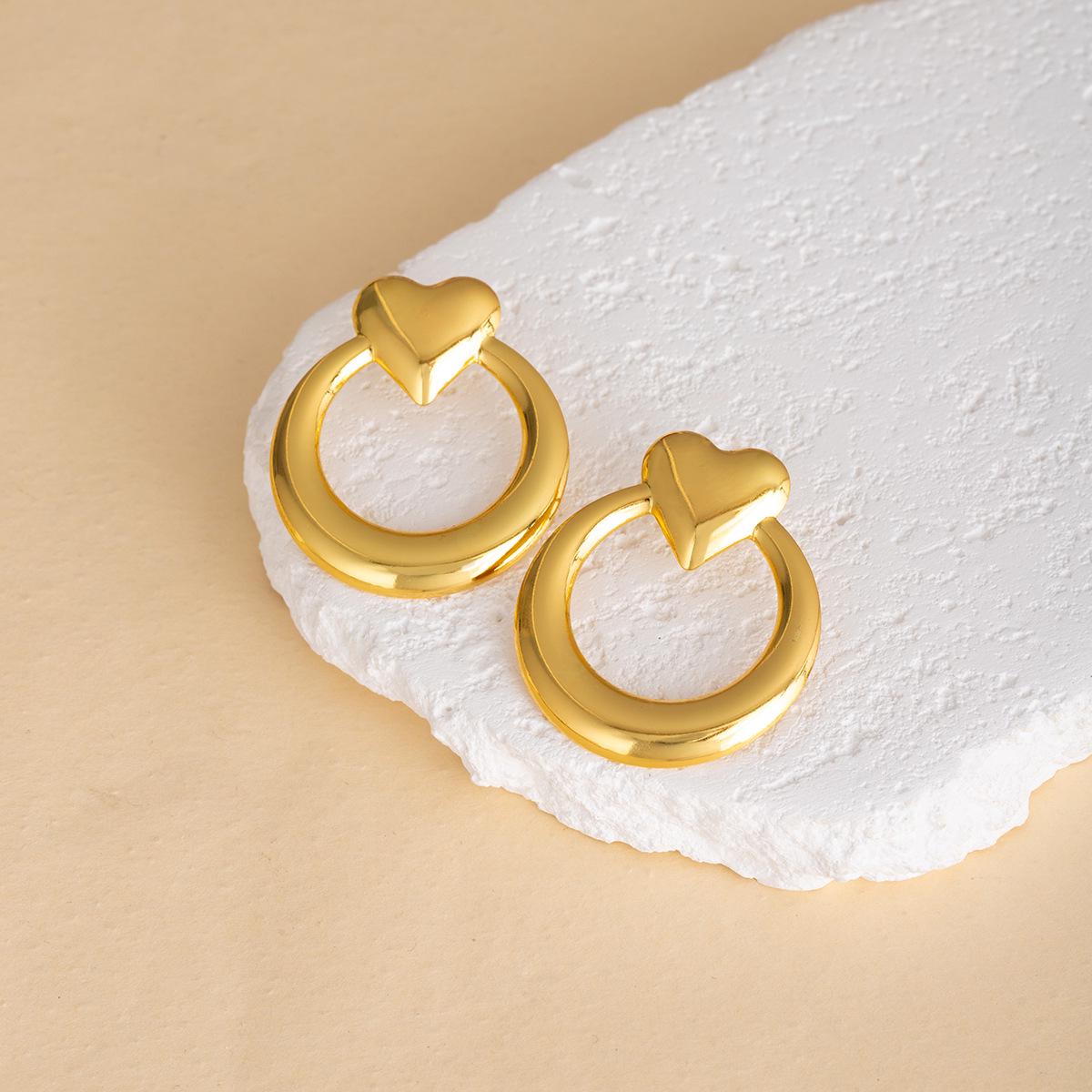 

European Retro Geometric Leaf & Heart Stainless Steel Stud Earrings