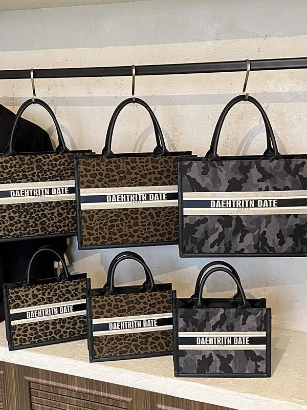 2025 Modna Wszechstronna Torba na Ramię Tote o Dużej Pojemności z Kokardą Szalikową