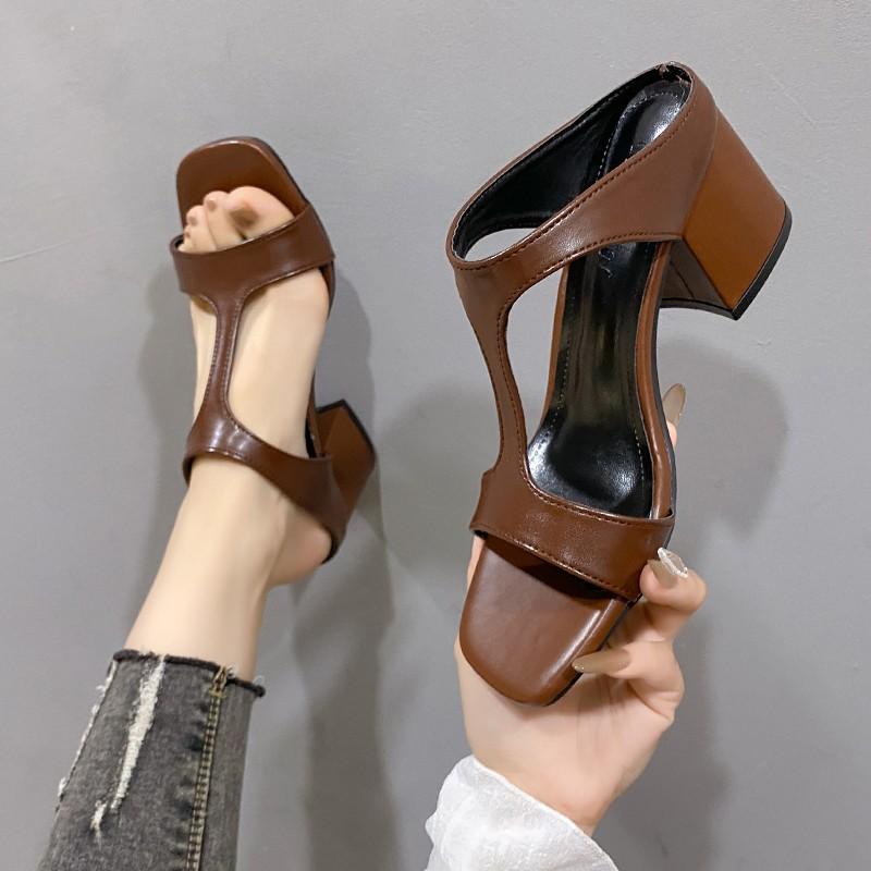 Fashion Women's High Heel Shoes 2024 Spring New Slippers Fashion Versatile Solid Color Medium Heel Thick Heel Square Toe Sandals Women