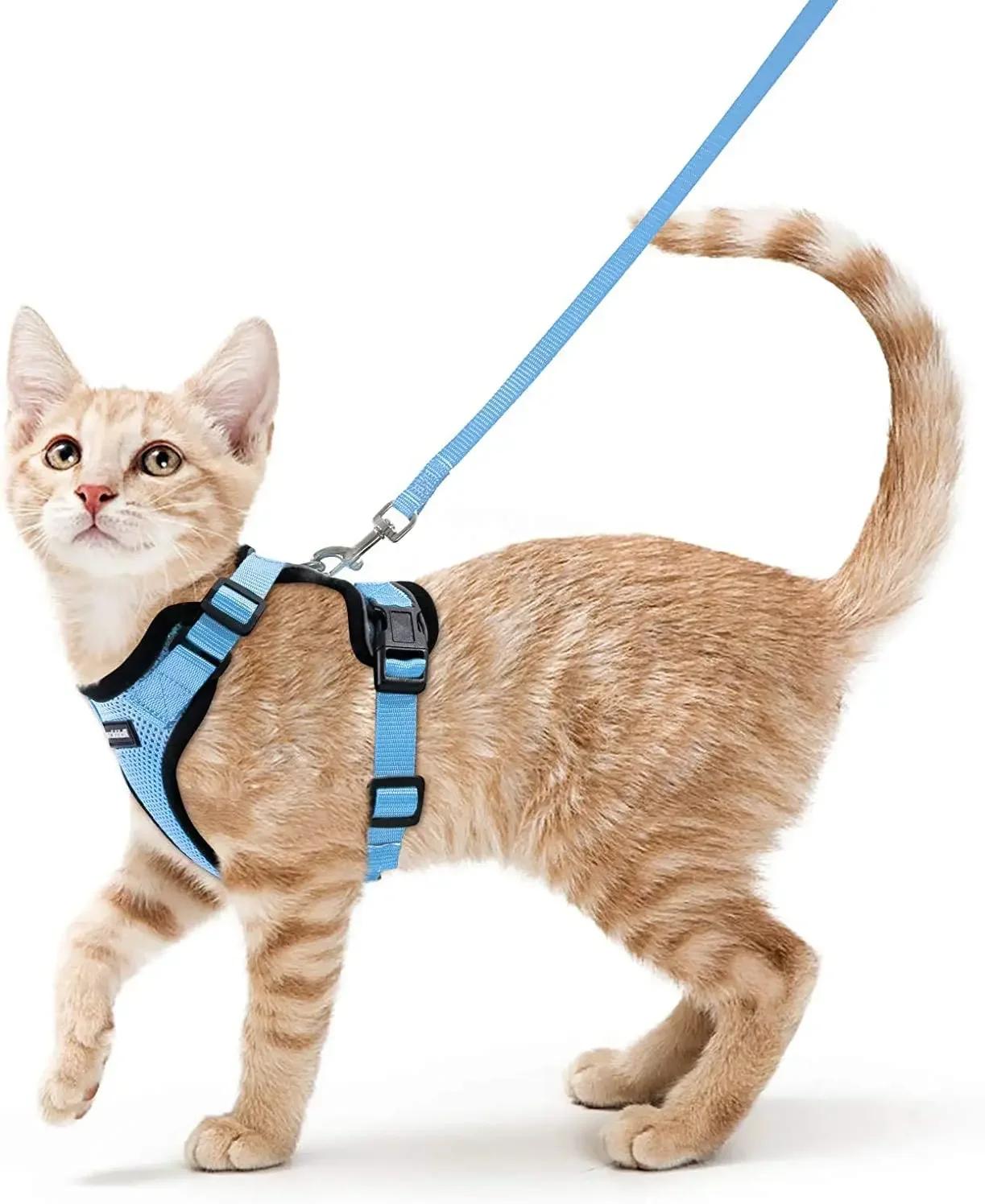 

ATUBAN Cat Harness and Leash for Walking,Escape Proof Soft Adjustable Vest Harnesses for Cat,Breathable Reflective Strips Jacket XS（old） темно-синього кольору