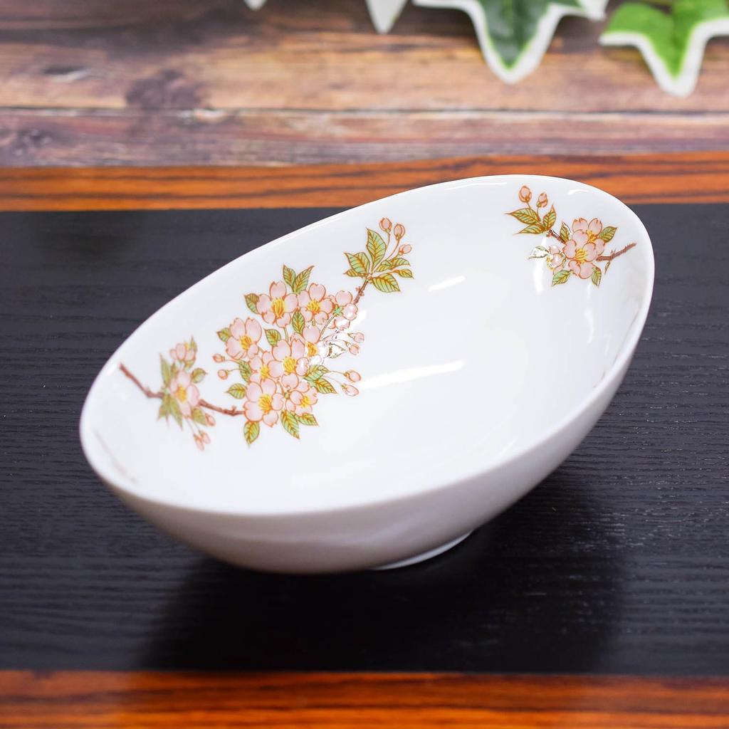 Waza no Kura: Stylish Kutani Ware Bowl with Cherry Blossom Design, High-Quality Japanese Tableware, Made in Japan