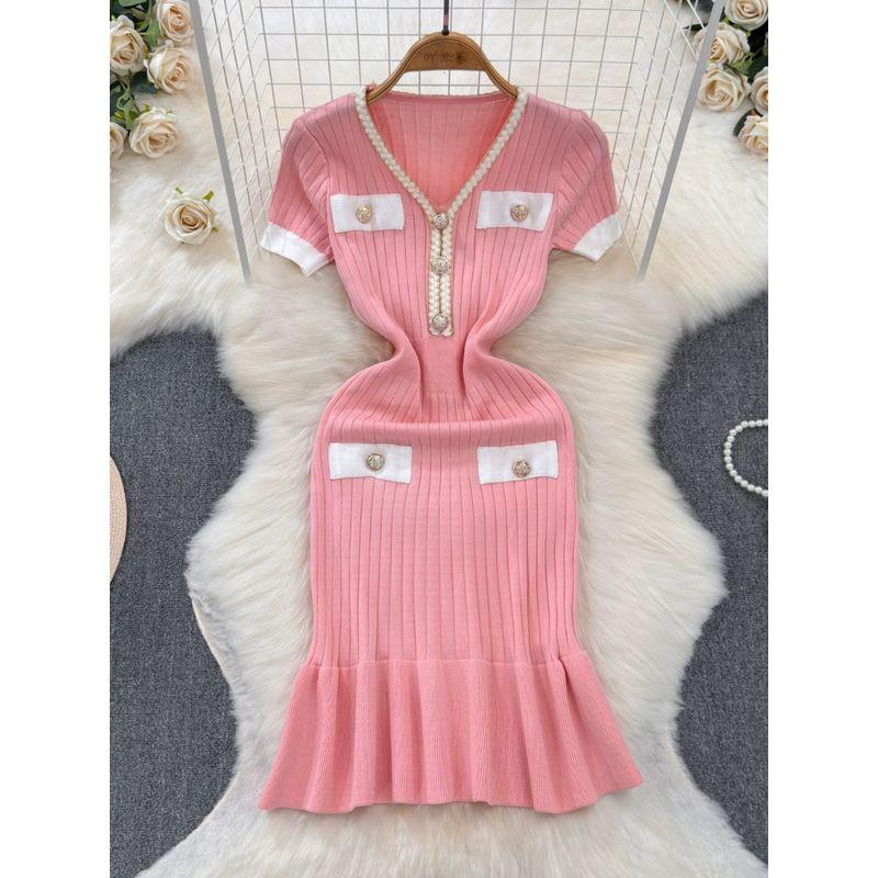 V Neck Fishtail Dress Women's Summer Dress 2024 New Arrival Knitting Black Temperament Waist-Controlled Slimming Sense of Design Skirt