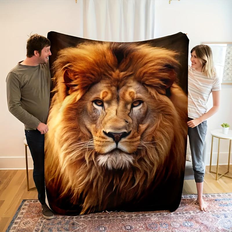 1pc Vintage Lion Print Flannel Blanket - Reversible, All-Season Comfort, Fantasy Themed, Knitted Polyester,Soft and Cozy Gift