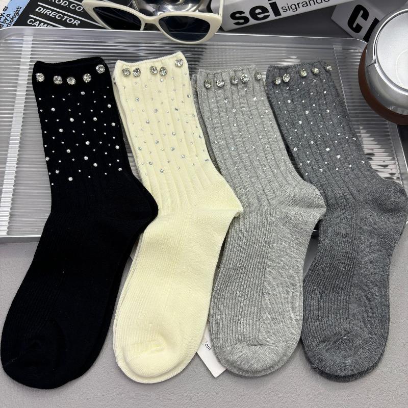 A Pair of Short Socks Accessories Socks Autumn and Winter New Personality Fashion Warm Rhinestone Decoration Socks