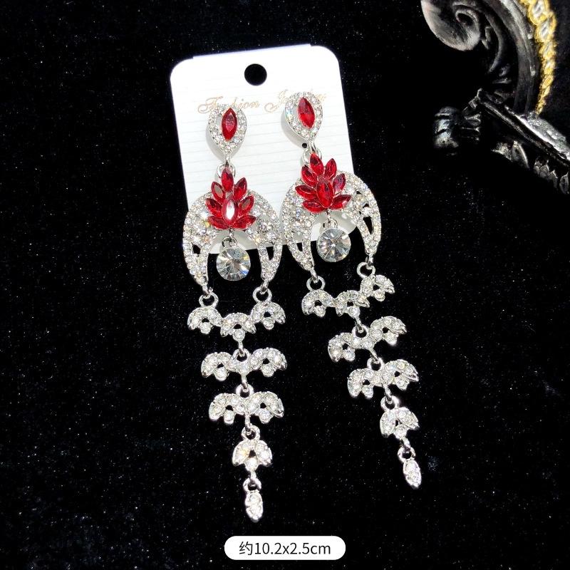 Korean Version of Celebrity Luxury Crystal Flash Diamond Stud Earrings Women's Banquet Exaggerated Temperament Fringed Earrings Retro Zircon Earrings