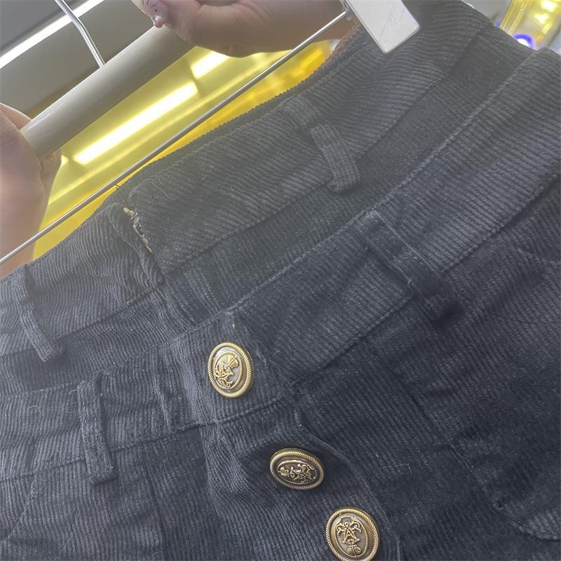 Vintage Low-Waist Slim-Fit Cargo Shorts with Heavy Embroidery, Bronze Snap Buttons, Double Waistband, Faux Two-Piece Design