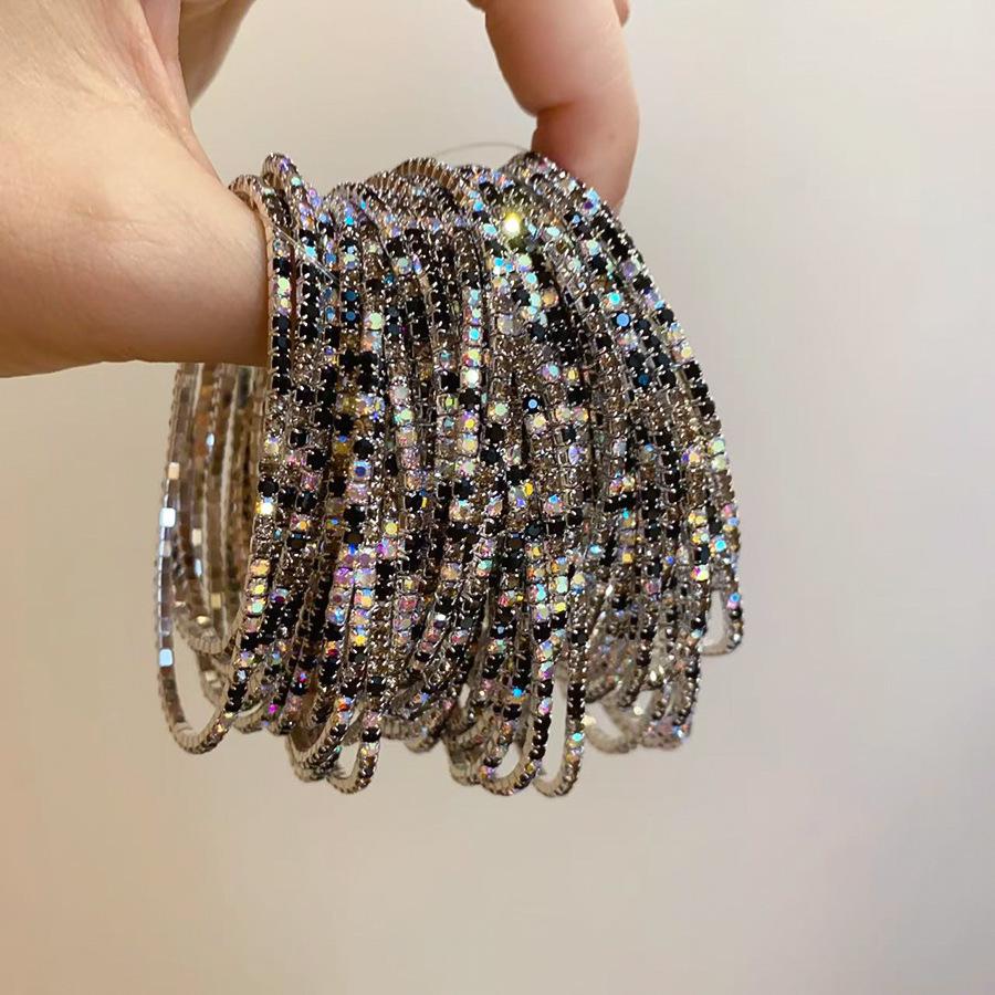 Personalized Rhinestone Crystal Stretch Bracelet for Women - Elegant, Fashionable, and Versatile Hand Jewelry