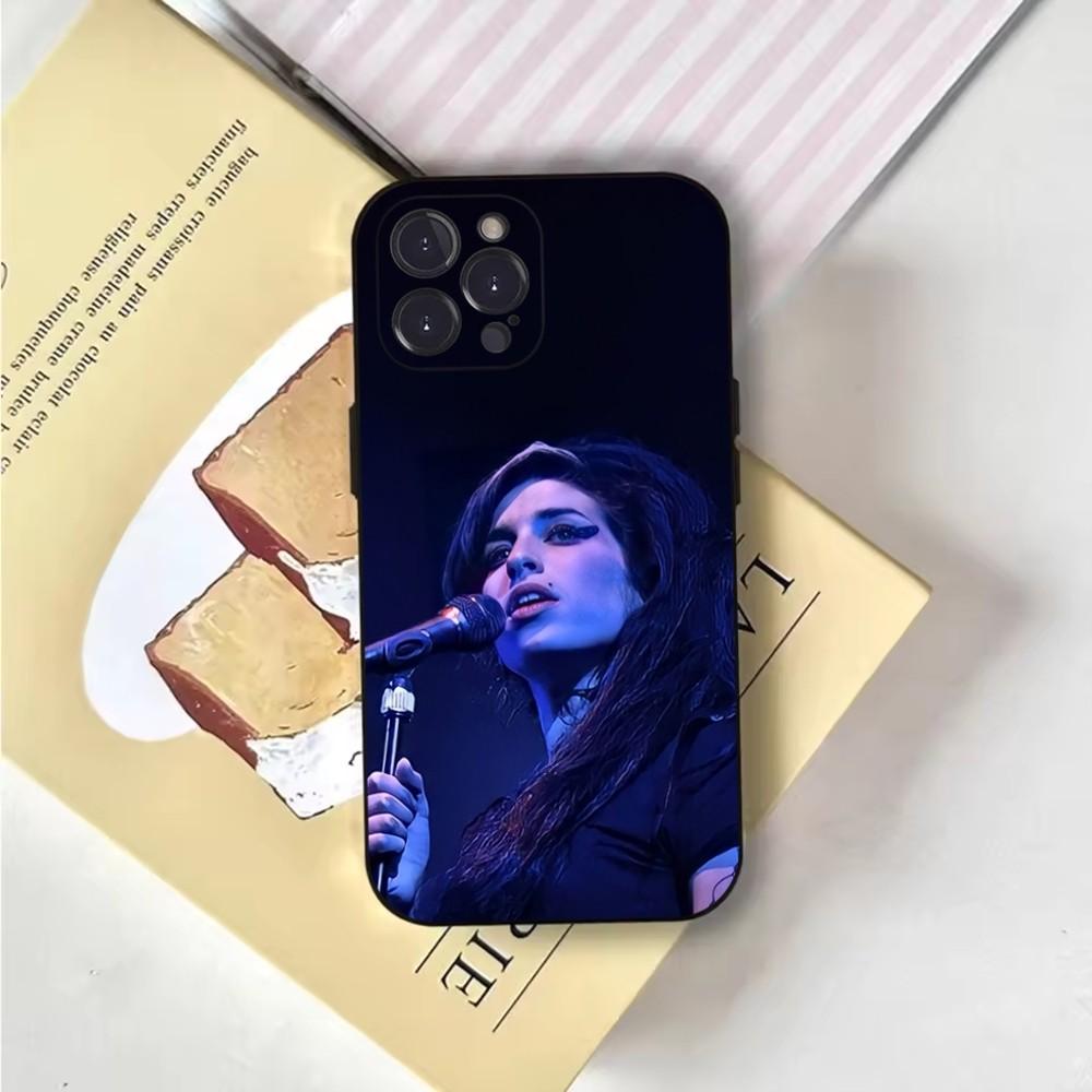 Amy Winehouse Handyhülle Für iPhone 16,15,14,13,12,11,Pro,X,XS,Max,XR,Plus,Mini Weiche Schwarze Hülle