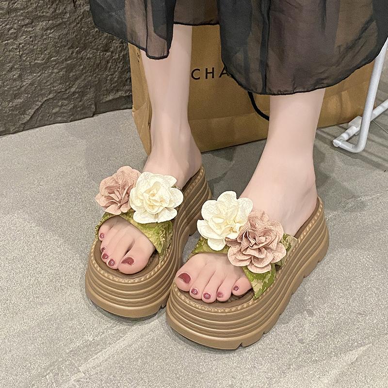 Fashion High Heel Beach Slippers Women Outdoor Wear Thick Bottom Platform Sandals Summer Floral Slippers EVA Material Korean Style