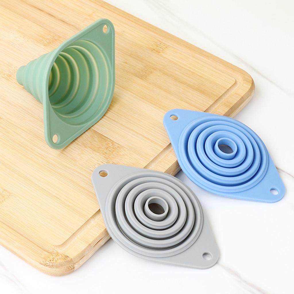 Foldable Silicone Telescopic Funnel Collapsible Silicone Funnel Foldable Kitchen Funnels for Kitchen Use Filling Bottles