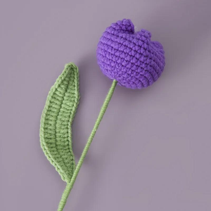 1PC Cute Knitted Tulip Flower Creative Crochet Tulip Artificial Bouquets Graduation Flower Bouquet Wedding Friends Gift