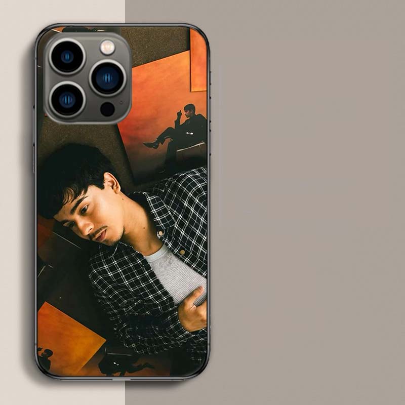 I-Ivan Cornejo Singer Phone Case For Iphone 17 Air 15 Pro 14 Plus 16 Pro Max 12 13 Mini 11 16E X XS Cover Cute Fundas