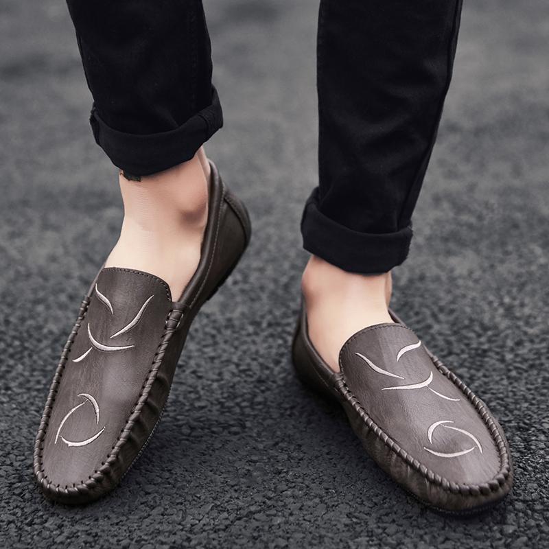 Loafers New Men's Comfortable Driving Shoes Gentleman Flats Business Shoes Fashionable and Comfortable Antiskid Office Outdoor