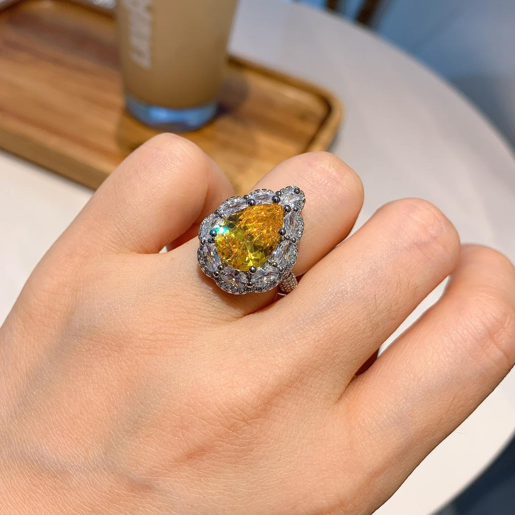 Jewelry Simulation Pink Diamond, Yellow Diamond Retro Square Ring Yao Set With Diamond Water Drop Ring 10 * 14