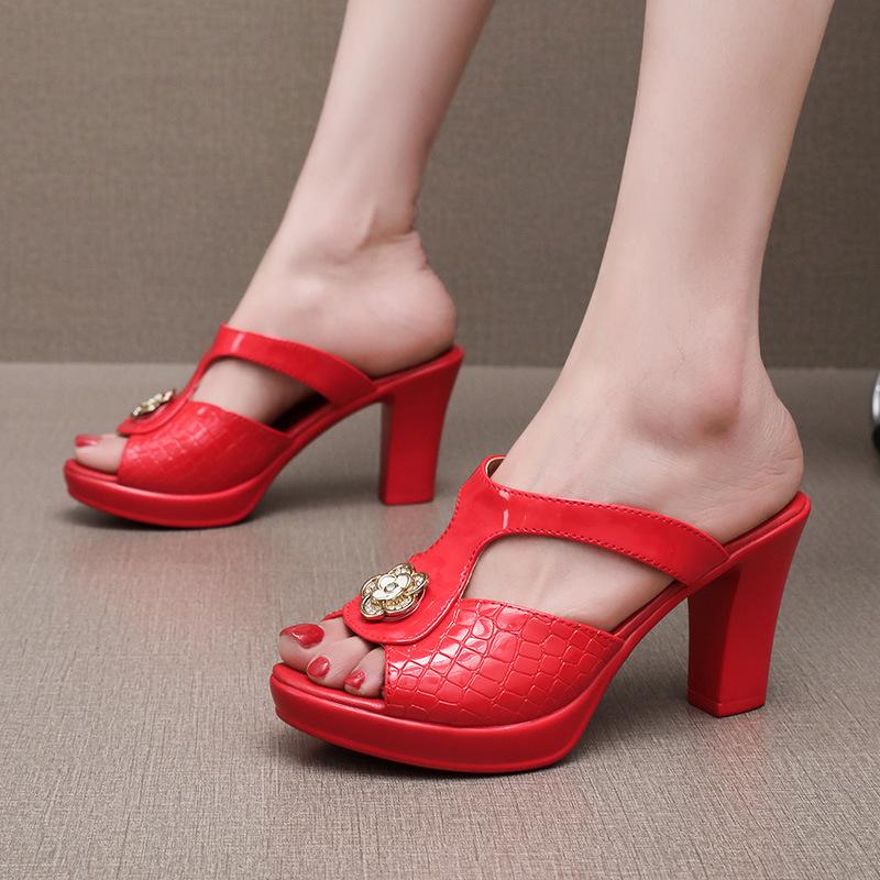 8cm Big Size 32-43 Decent Open Head Bright Leather Slides Pearl Carve Shoes Summer 2025 Block High Heels Slippers Office Model