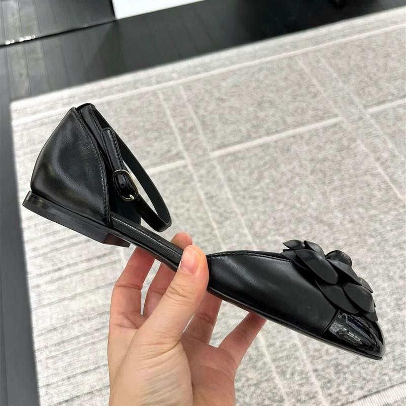 Luxury Brand Flower Designer Covered Toe Mary Jane Sandals Women Summer Fashion Hollow Low Heel Flats Soft Leather Women Shoes