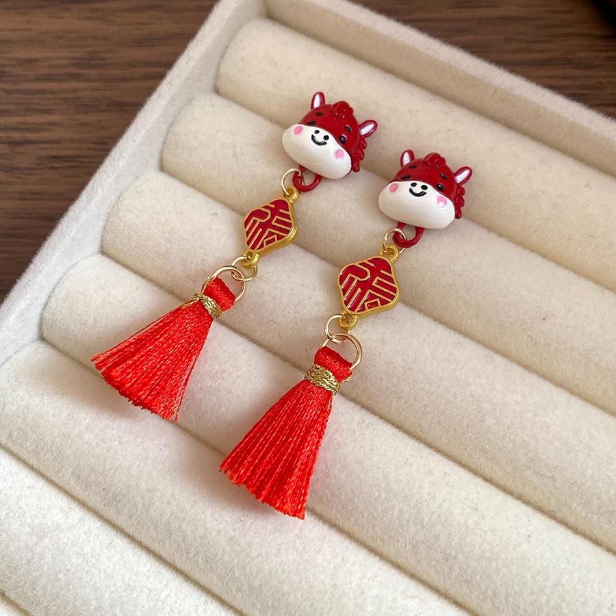 Silver Needle Diamond Tassel Stud Earrings - Light Luxury, High-End Design.