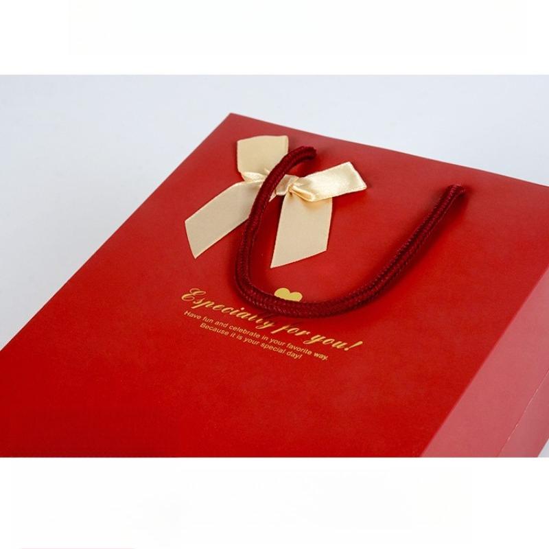 20pcs High End Hot Stamping Thicken Bow Handbag Wedding Birthday Party Gift Bags Golden Clothing Store Packaging Paper Pouches Red Shopping Pockets