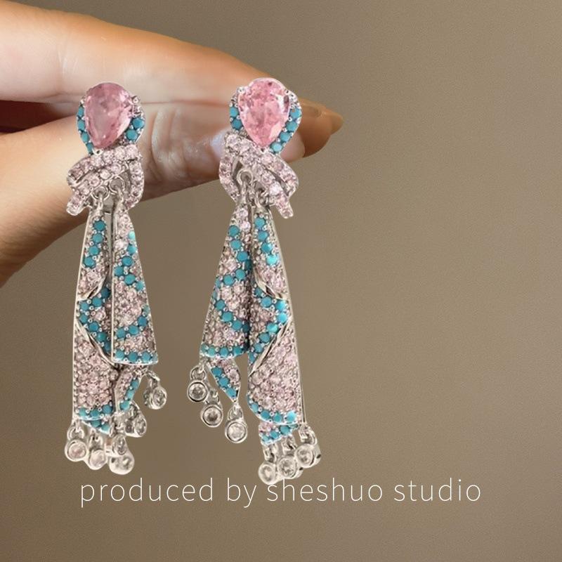 Silver Needle Resin Flower Tassel Earrings: Vintage, Versatile, Light Luxury Fashion Jewelry for Women